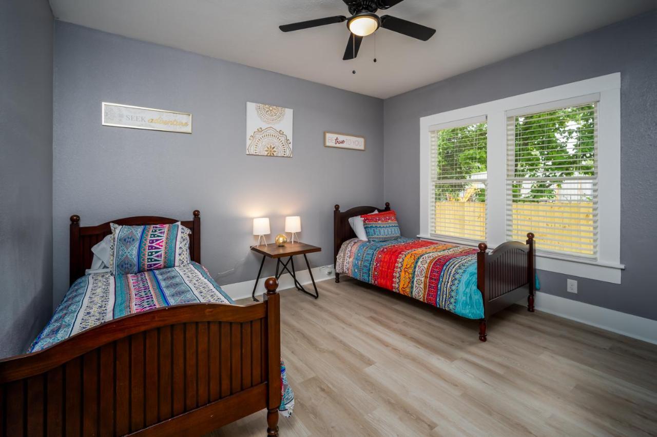 Spacious Home Near Downtown San Antonio Esterno foto
